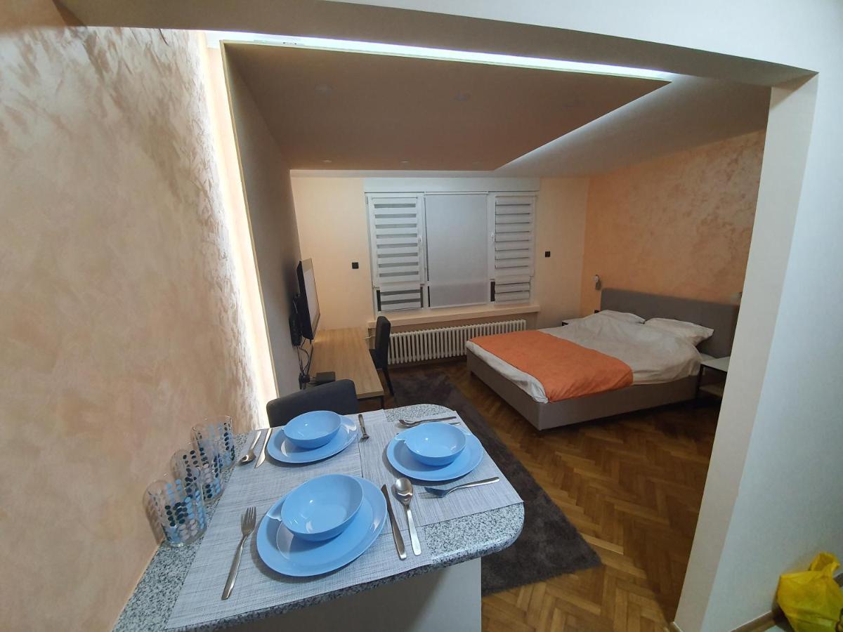 Apartman Dodolu Belgrado Esterno foto