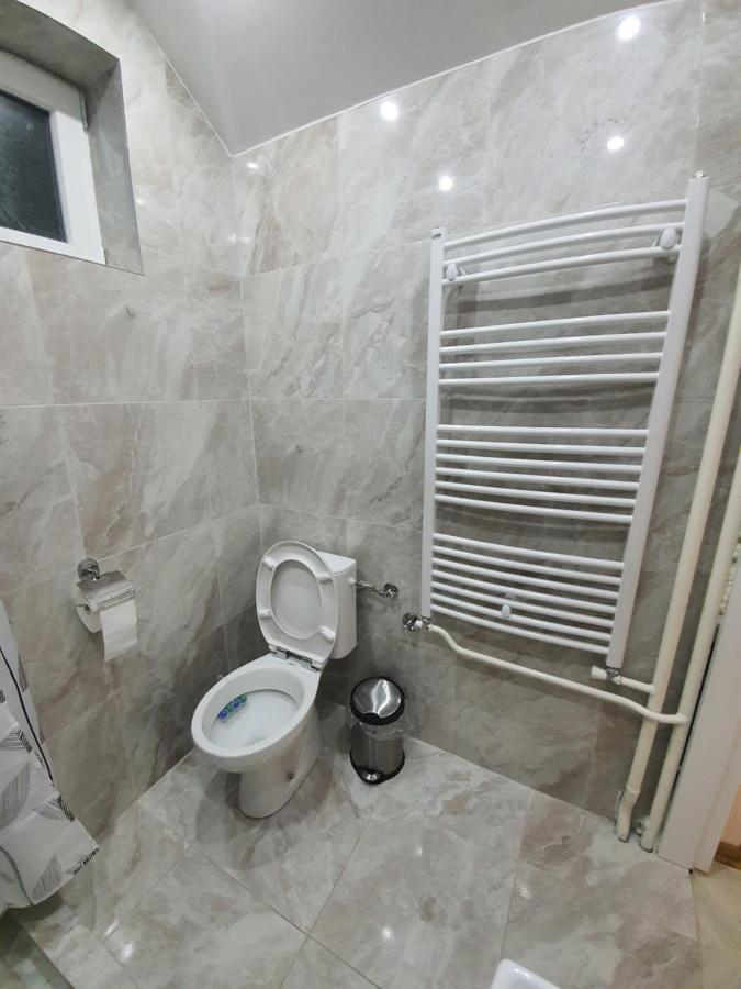 Apartman Dodolu Belgrado Esterno foto