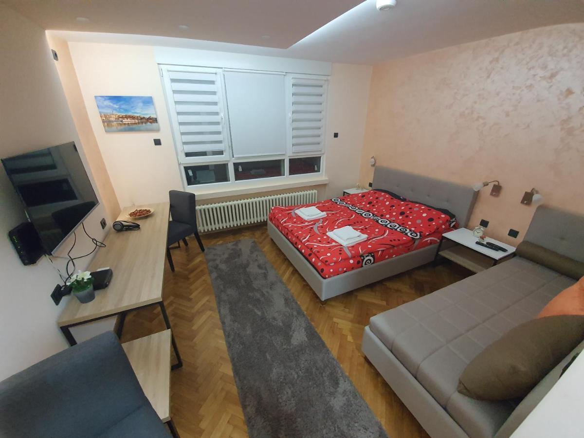 Apartman Dodolu Belgrado Esterno foto